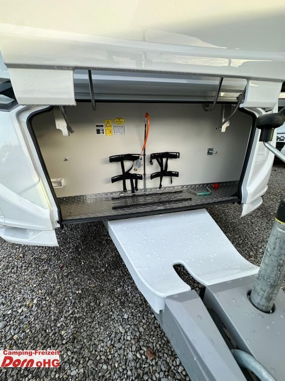 Knaus Azur 500 FU ehem. Messefahrzeug Knaus Azur 500 FU ehem. Messefahrzeug - Прицеп дача: фото 3 Knaus Azur 500 FU ehem. Messefahrzeug Knaus Azur 500 FU ehem. Messefahrzeug - Прицеп дача: фото 3