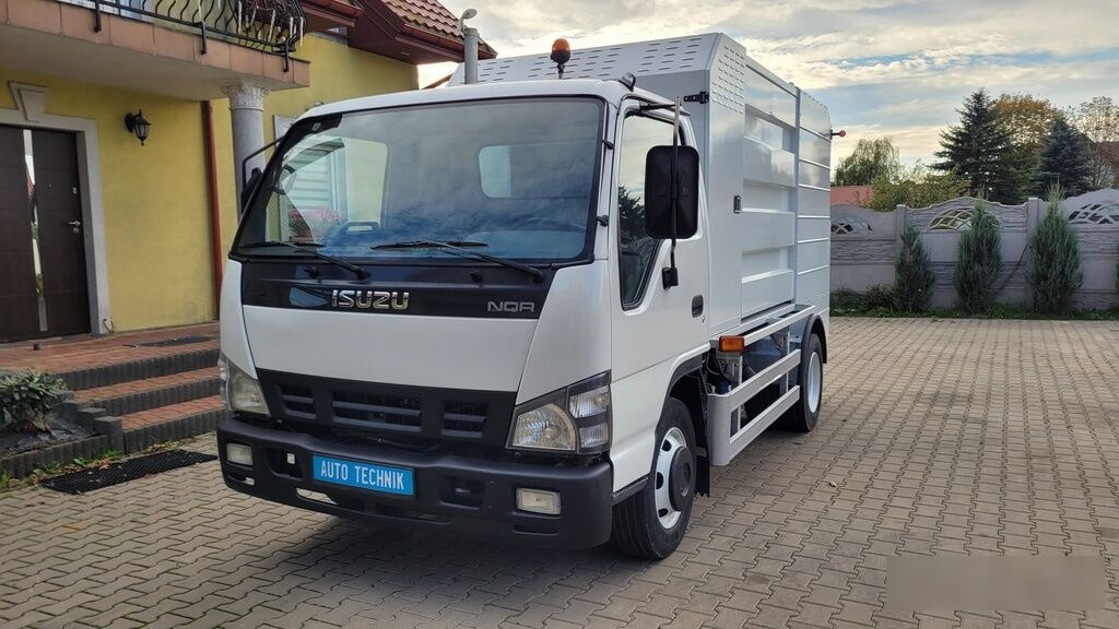 Isuzu NQR75 Container washer laveuse lavacassonetti myjka - Мусоровоз: фото 3 Isuzu NQR75 Container washer laveuse lavacassonetti myjka - Мусоровоз: фото 3