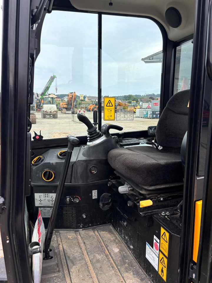 JCB 19C-1 - Мини-экскаватор: фото 5 JCB 19C-1 - Мини-экскаватор: фото 5