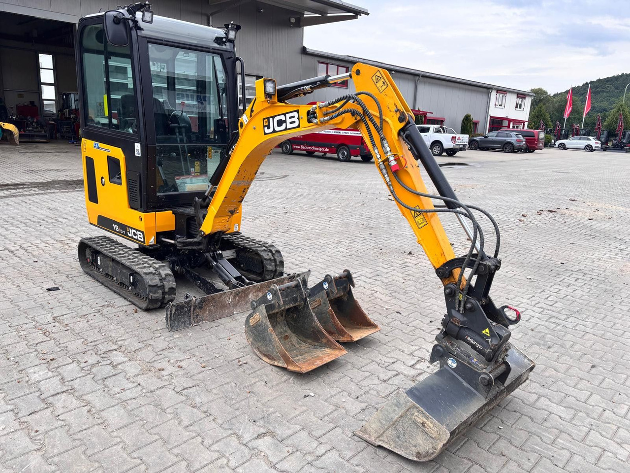 JCB 19C-1 - Мини-экскаватор: фото 2 JCB 19C-1 - Мини-экскаватор: фото 2