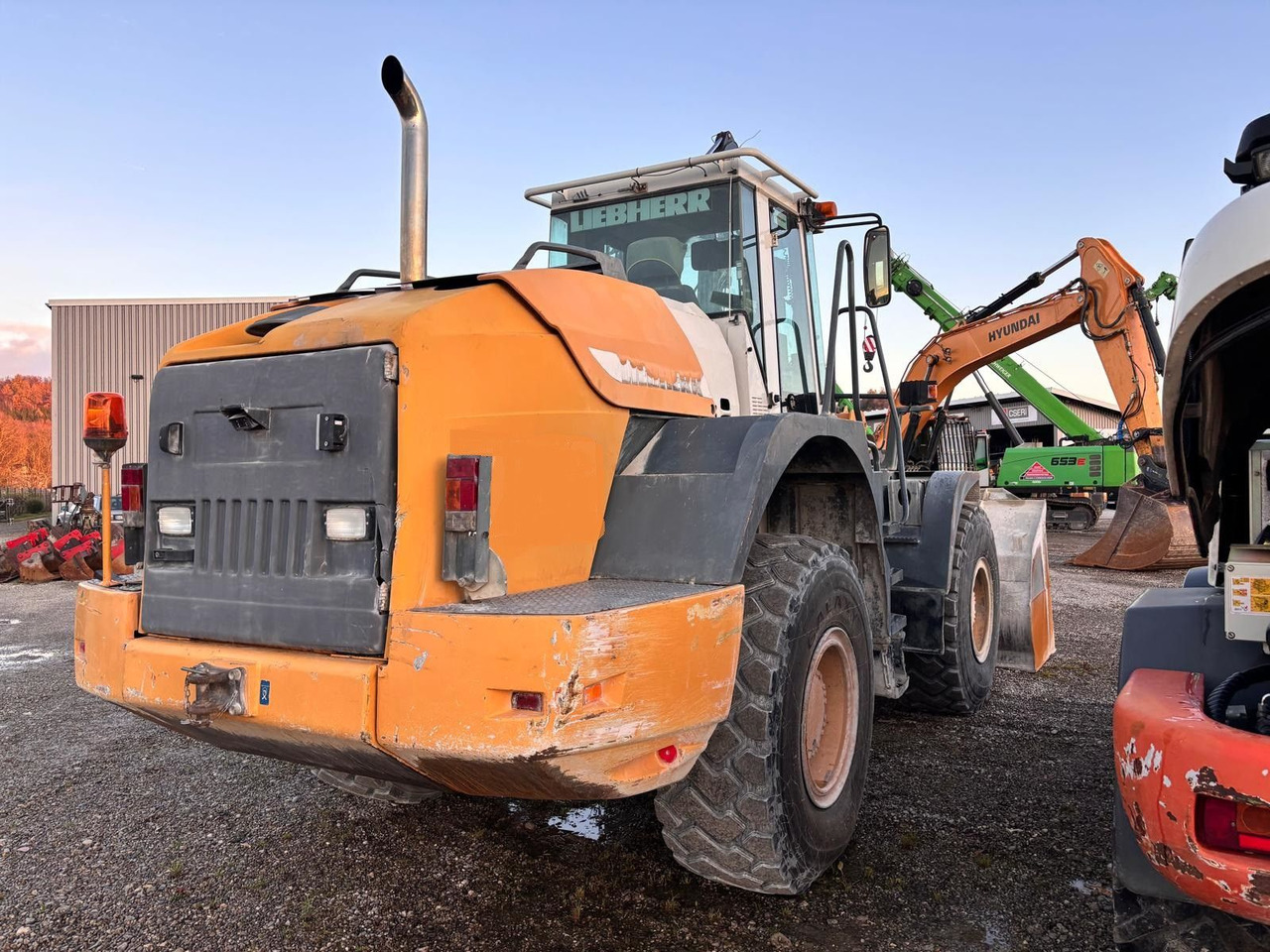 Liebherr L544 - Колёсный погрузчик: фото 3 Liebherr L544 - Колёсный погрузчик: фото 3