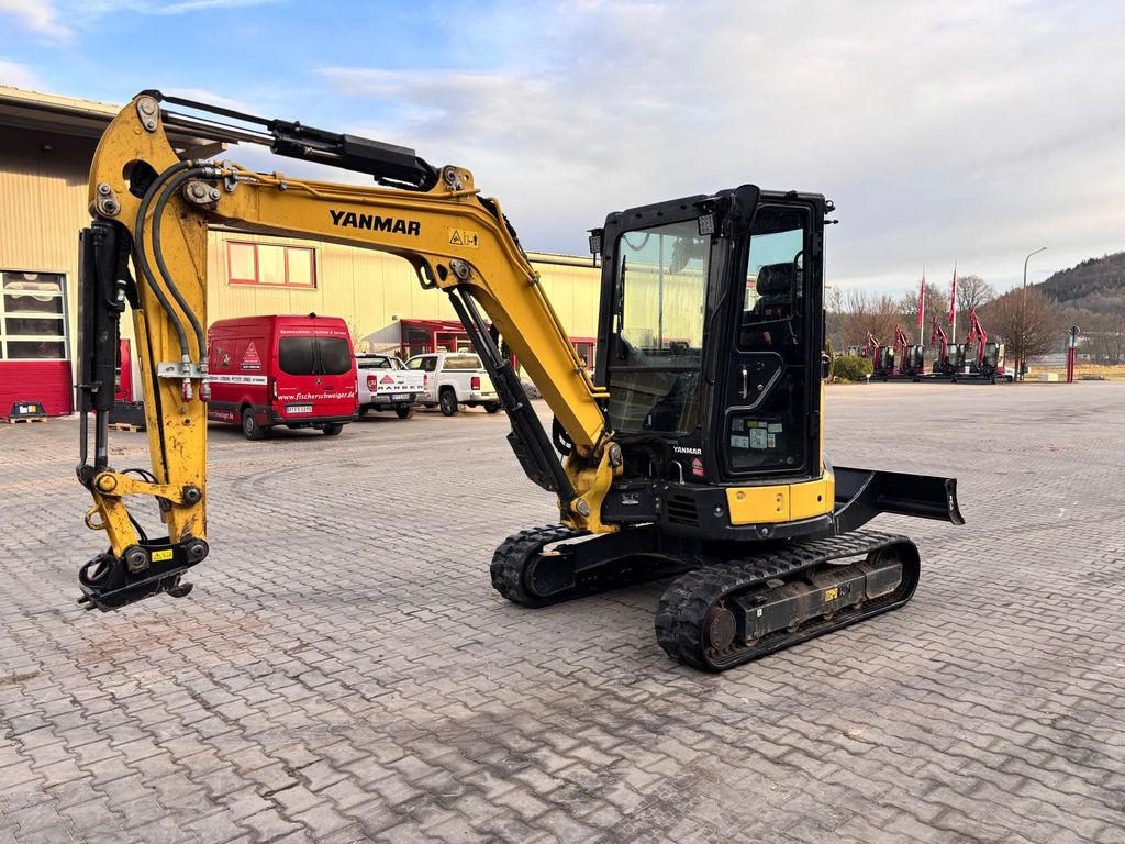 Yanmar Vio38-6 - Мини-экскаватор: фото 1 Yanmar Vio38-6 - Мини-экскаватор: фото 1