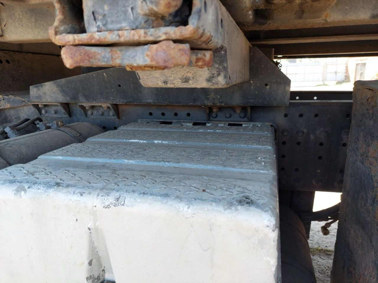 Грузовик бортовой/ Платформа MAN 26.414: фото 11