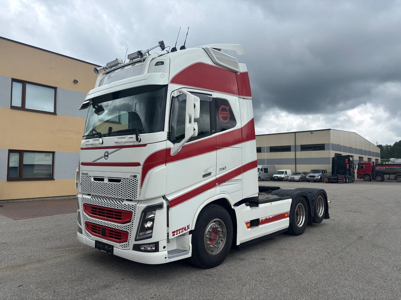 VOLVO FH16.750 - Тягач: фото 2 VOLVO FH16.750 - Тягач: фото 2