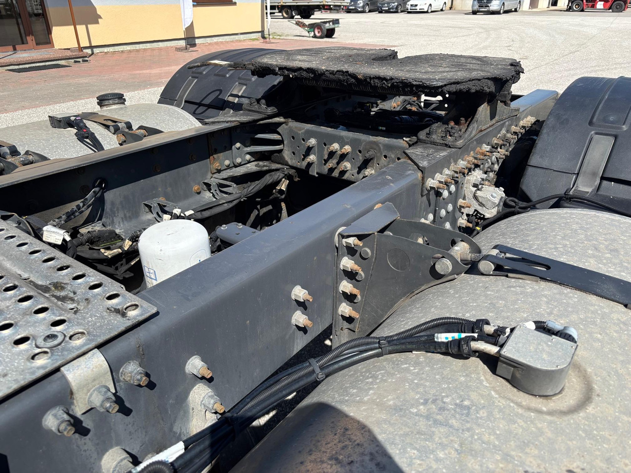 Тягач VOLVO FH460: фото 9