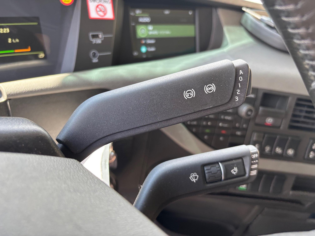 Тягач VOLVO FH460: фото 17