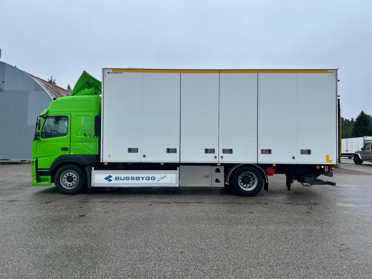 VOLVO FM330 - Грузовик с закрытым кузовом: фото 5 VOLVO FM330 - Грузовик с закрытым кузовом: фото 5