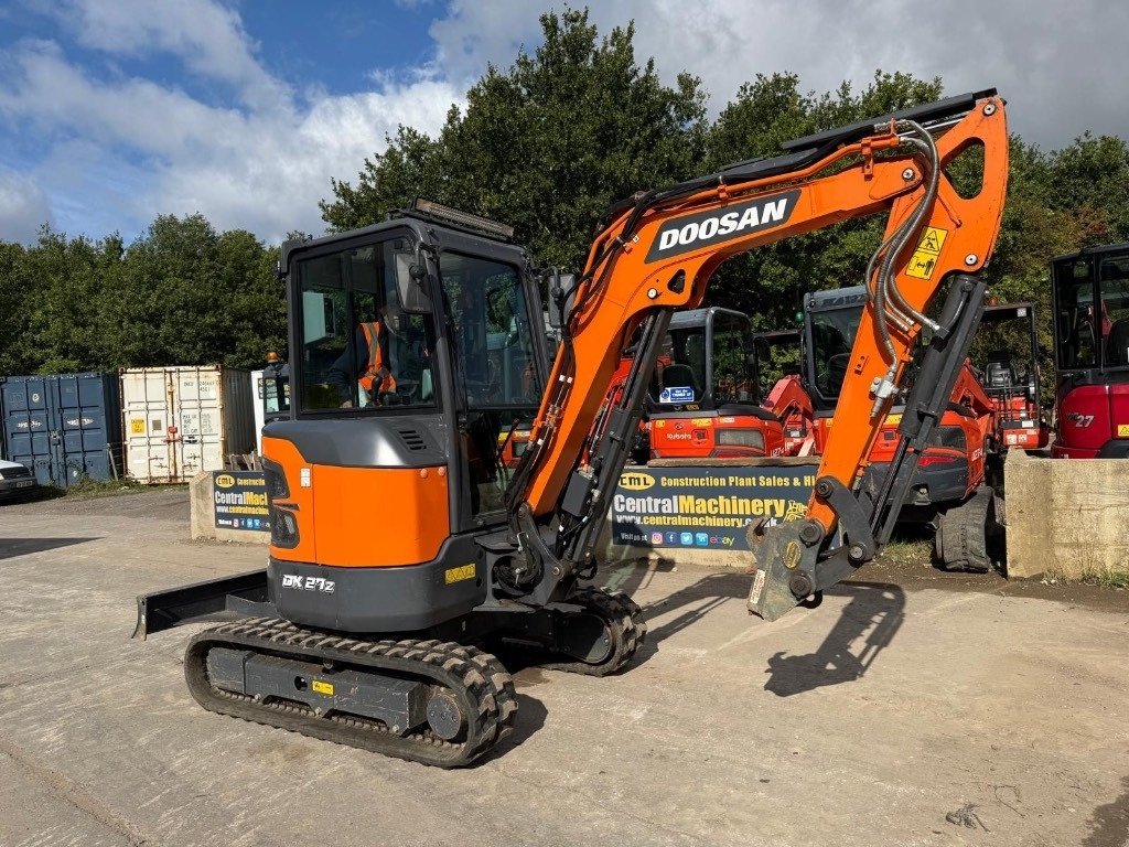 Doosan DX27Z-7 - Мини-экскаватор: фото 2 Doosan DX27Z-7 - Мини-экскаватор: фото 2