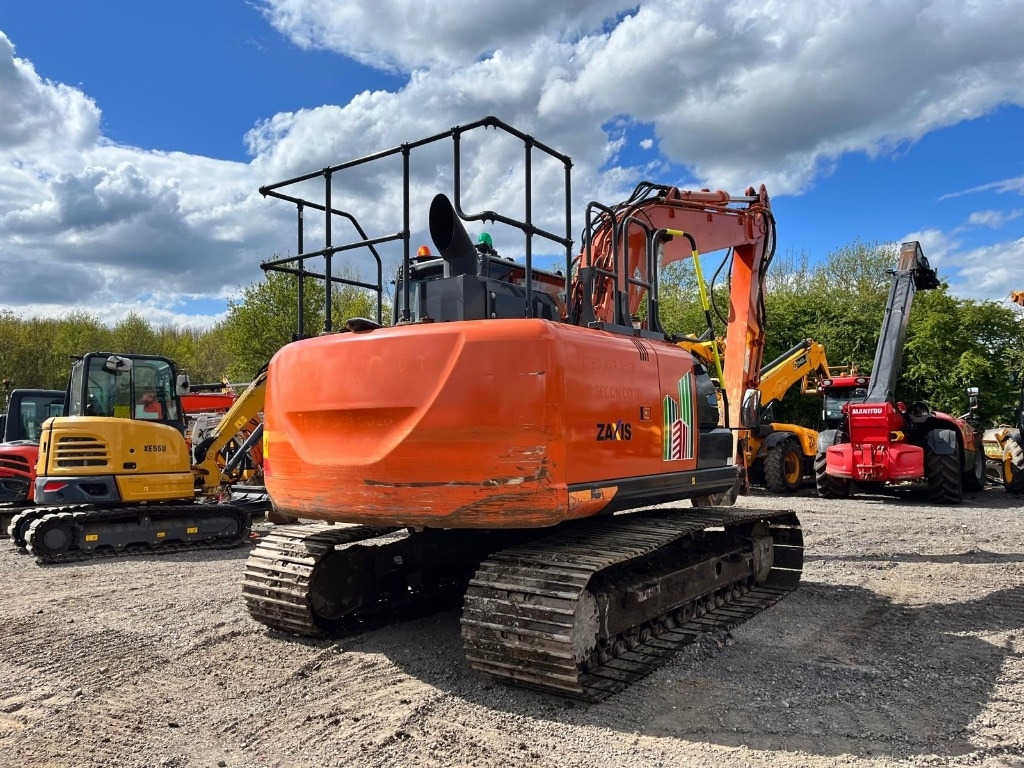 Hitachi ZX 130 LC N-6 - Гусеничный экскаватор: фото 3 Hitachi ZX 130 LC N-6 - Гусеничный экскаватор: фото 3