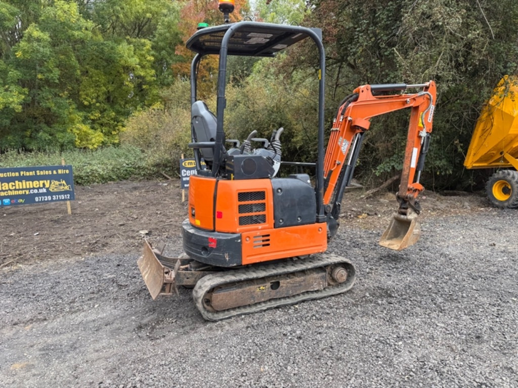 Hitachi ZX 19 U-6 - Мини-экскаватор: фото 3 Hitachi ZX 19 U-6 - Мини-экскаватор: фото 3