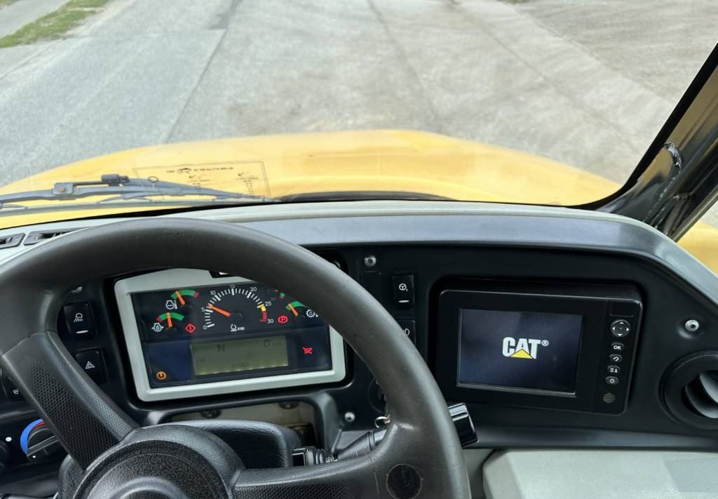 Сочленённый самосвал CAT 730 C Auto lubrication + Klima CE + EPA: фото 14 Сочленённый самосвал CAT 730 C Auto lubrication + Klima CE + EPA: фото 14