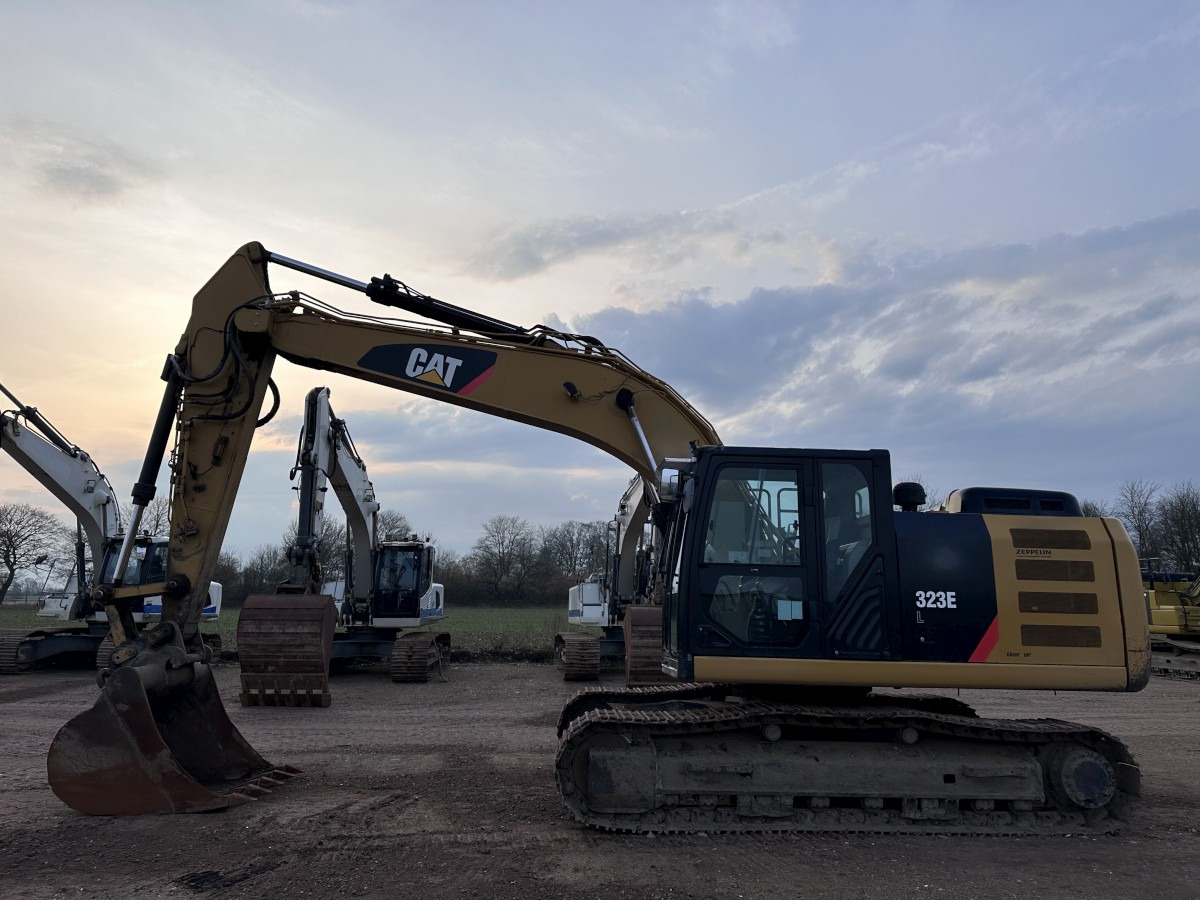 CATERPILLAR 323 EL Deutsche Maschine! Top !!! - Гусеничный экскаватор: фото 5 CATERPILLAR 323 EL Deutsche Maschine! Top !!! - Гусеничный экскаватор: фото 5