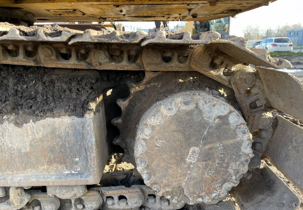 Гусеничный экскаватор Komatsu PC 240LC-8 Hammerlines Klima 2 buckets: фото 21