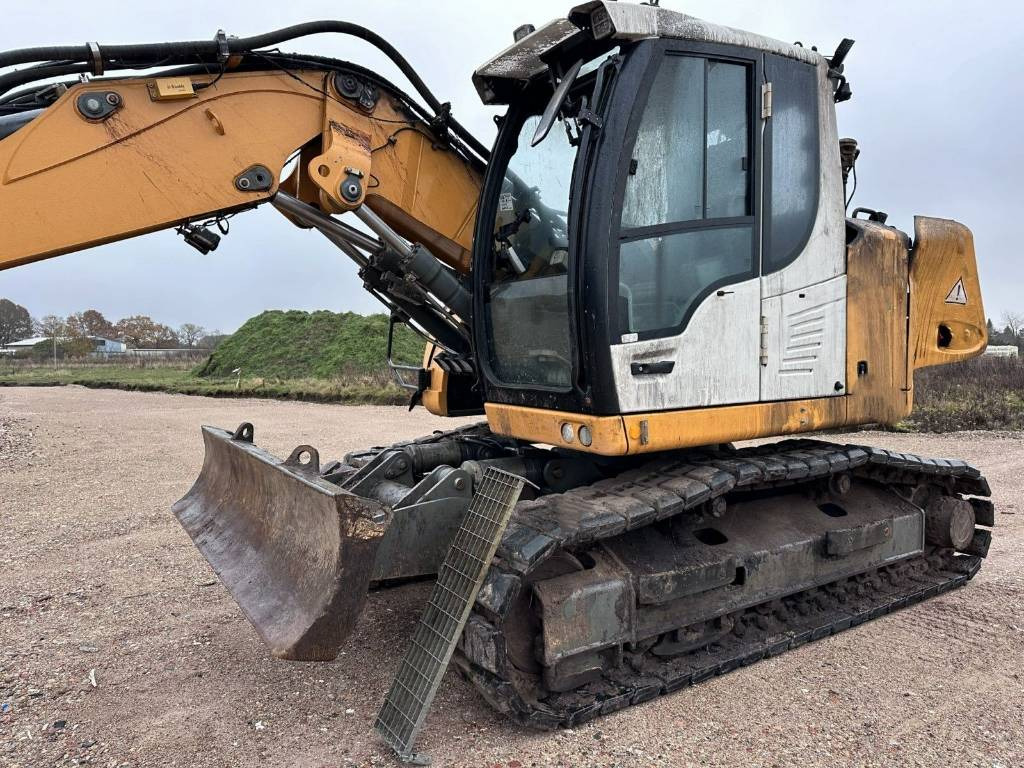 Liebherr 914 Compact for parts breaking dismantling - Гусеничный экскаватор: фото 3 Liebherr 914 Compact for parts breaking dismantling - Гусеничный экскаватор: фото 3