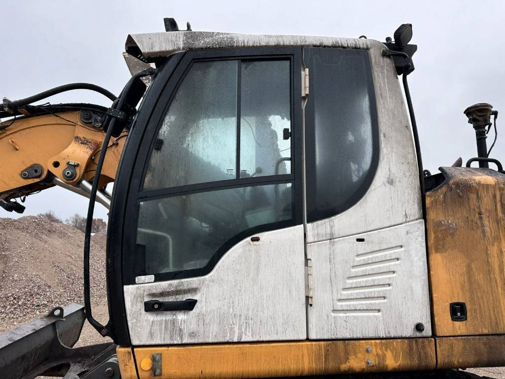 Liebherr 914 Compact for parts breaking dismantling - Гусеничный экскаватор: фото 4 Liebherr 914 Compact for parts breaking dismantling - Гусеничный экскаватор: фото 4