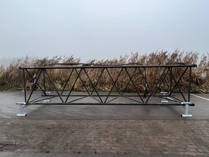 Hitachi KH 180-3 - Стрела для Кранов: фото 1 Hitachi KH 180-3 - Стрела для Кранов: фото 1