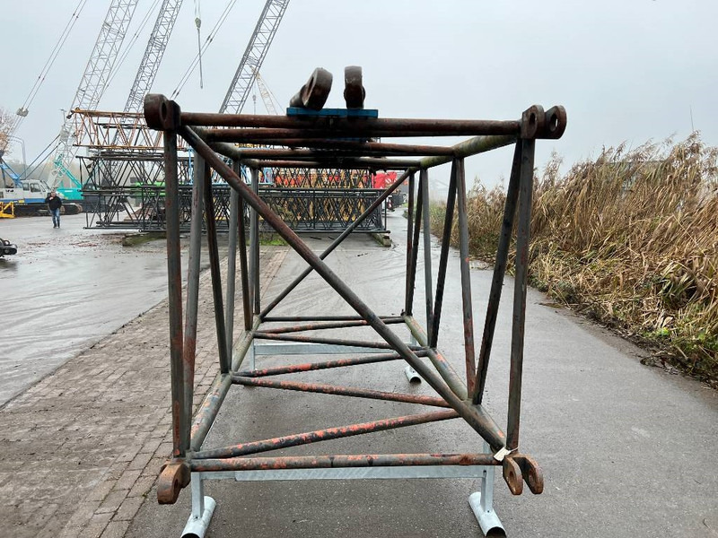 Hitachi KH 230-3 - Кран-манипулятор для Строительной техники: фото 3 Hitachi KH 230-3 - Кран-манипулятор для Строительной техники: фото 3