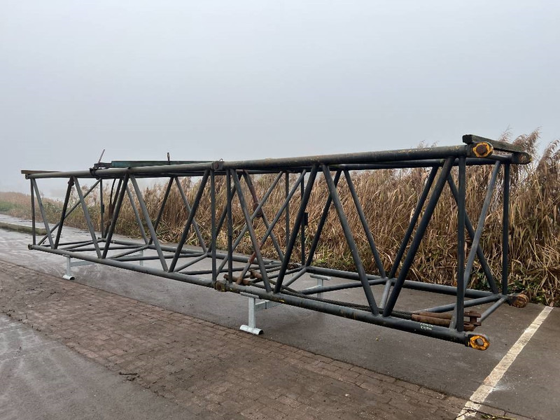 Hitachi KH 300 - Кран-манипулятор для Строительной техники: фото 2 Hitachi KH 300 - Кран-манипулятор для Строительной техники: фото 2