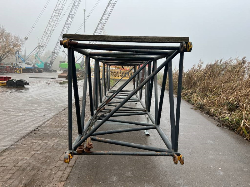 Hitachi KH 300 - Кран-манипулятор для Строительной техники: фото 3 Hitachi KH 300 - Кран-манипулятор для Строительной техники: фото 3