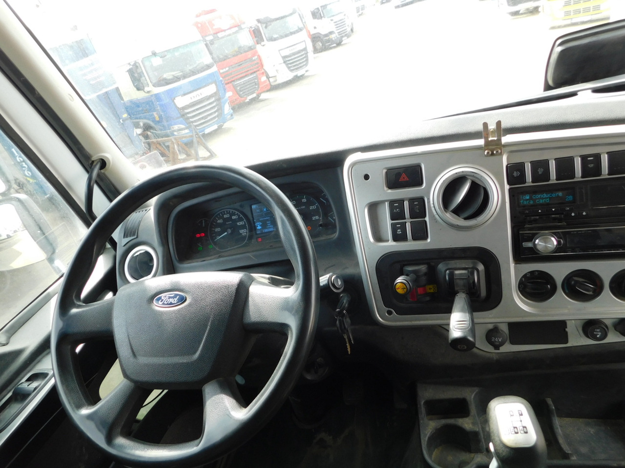 Ford 4142d 8x4 dcab e6 16s2230 - Самосвал: фото 5 Ford 4142d 8x4 dcab e6 16s2230 - Самосвал: фото 5