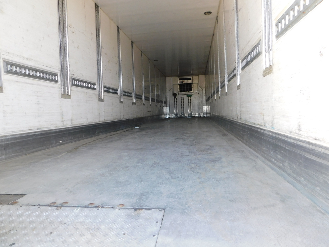 Полуприцеп-рефрижератор Krone Sdr27: фото 8