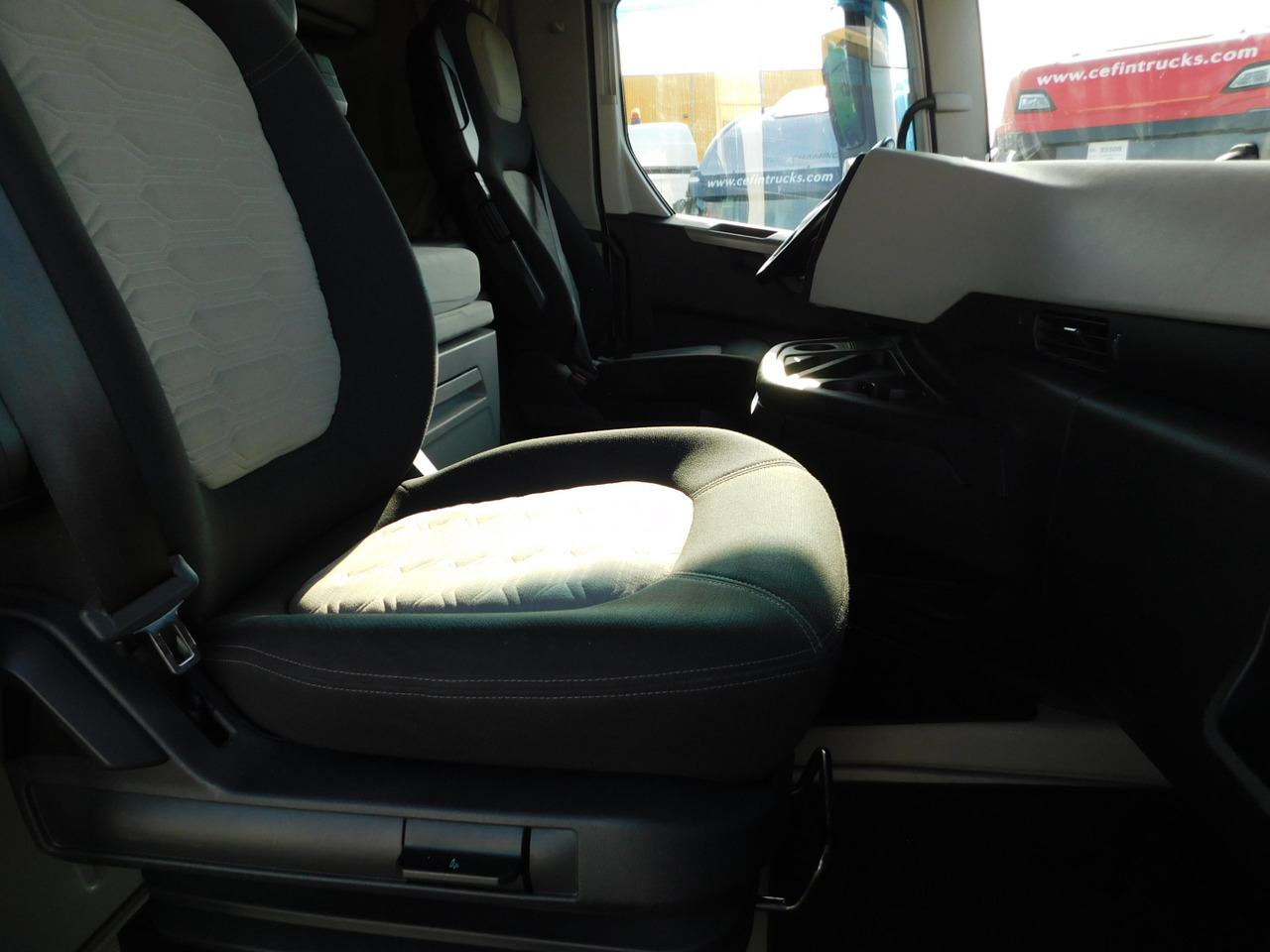 Ford F max 4x2 scab e6 12tx2620 - Тягач: фото 5 Ford F max 4x2 scab e6 12tx2620 - Тягач: фото 5