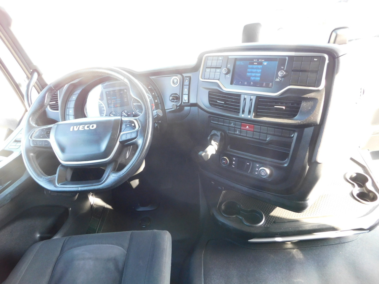 Iveco As440stp - Тягач: фото 5 Iveco As440stp - Тягач: фото 5