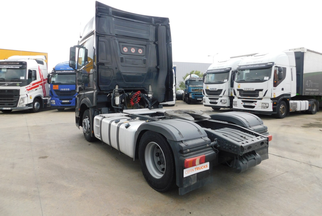 Mercedes Actros - Тягач: фото 4 Mercedes Actros - Тягач: фото 4