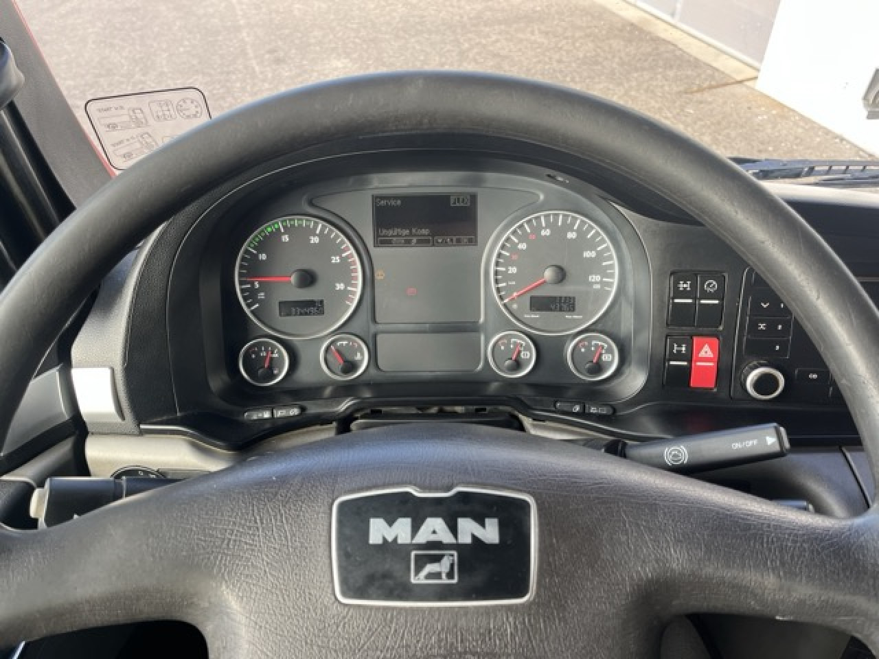 MAN TGS 33.440 6x4 BB mit Heckkran HIAB 166ES-4 Euro5 - Самосвал, Автоманипулятор: фото 3 MAN TGS 33.440 6x4 BB mit Heckkran HIAB 166ES-4 Euro5 - Самосвал, Автоманипулятор: фото 3