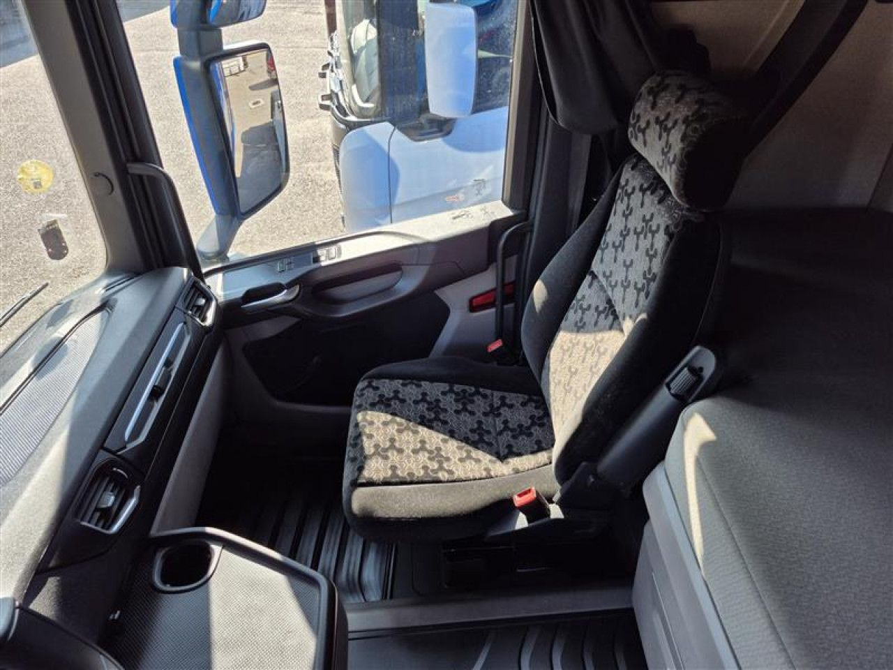 Scania R 450 - Тягач: фото 5 Scania R 450 - Тягач: фото 5