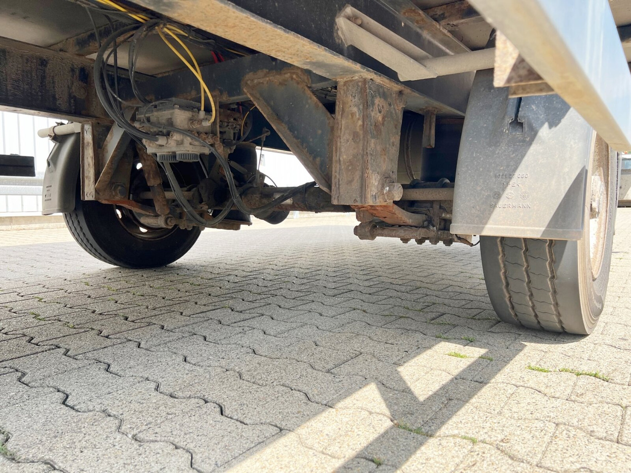 Прицеп-фургон Ackermann Z-LA-F 6.5/5.2 E Ackermann, Z-LA-F 6.5/5.2 E, durchladbar, 42 cbm: фото 14 Прицеп-фургон Ackermann Z-LA-F 6.5/5.2 E Ackermann, Z-LA-F 6.5/5.2 E, durchladbar, 42 cbm: фото 14