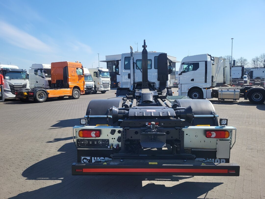 Euro Cargo 180E320 4x2 Euro Cargo 180E320 4x2, HIAB Abroller - Крюковой мультилифт: фото 2 Euro Cargo 180E320 4x2 Euro Cargo 180E320 4x2, HIAB Abroller - Крюковой мультилифт: фото 2