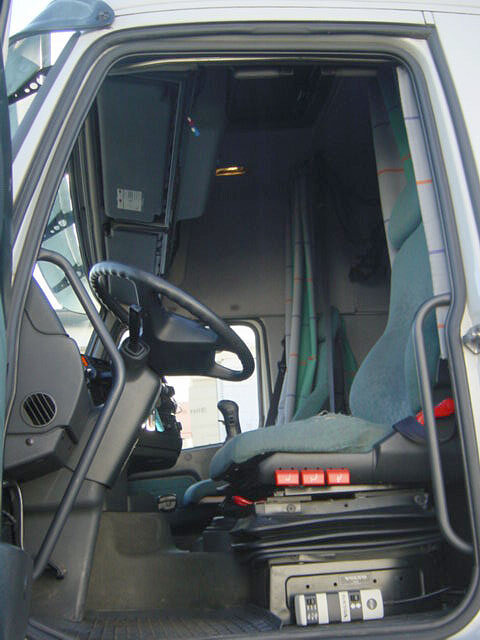 FH New 12-420 6x2 FH New 12-420 6x2 - Грузовик бортовой/ Платформа: фото 4 FH New 12-420 6x2 FH New 12-420 6x2 - Грузовик бортовой/ Платформа: фото 4