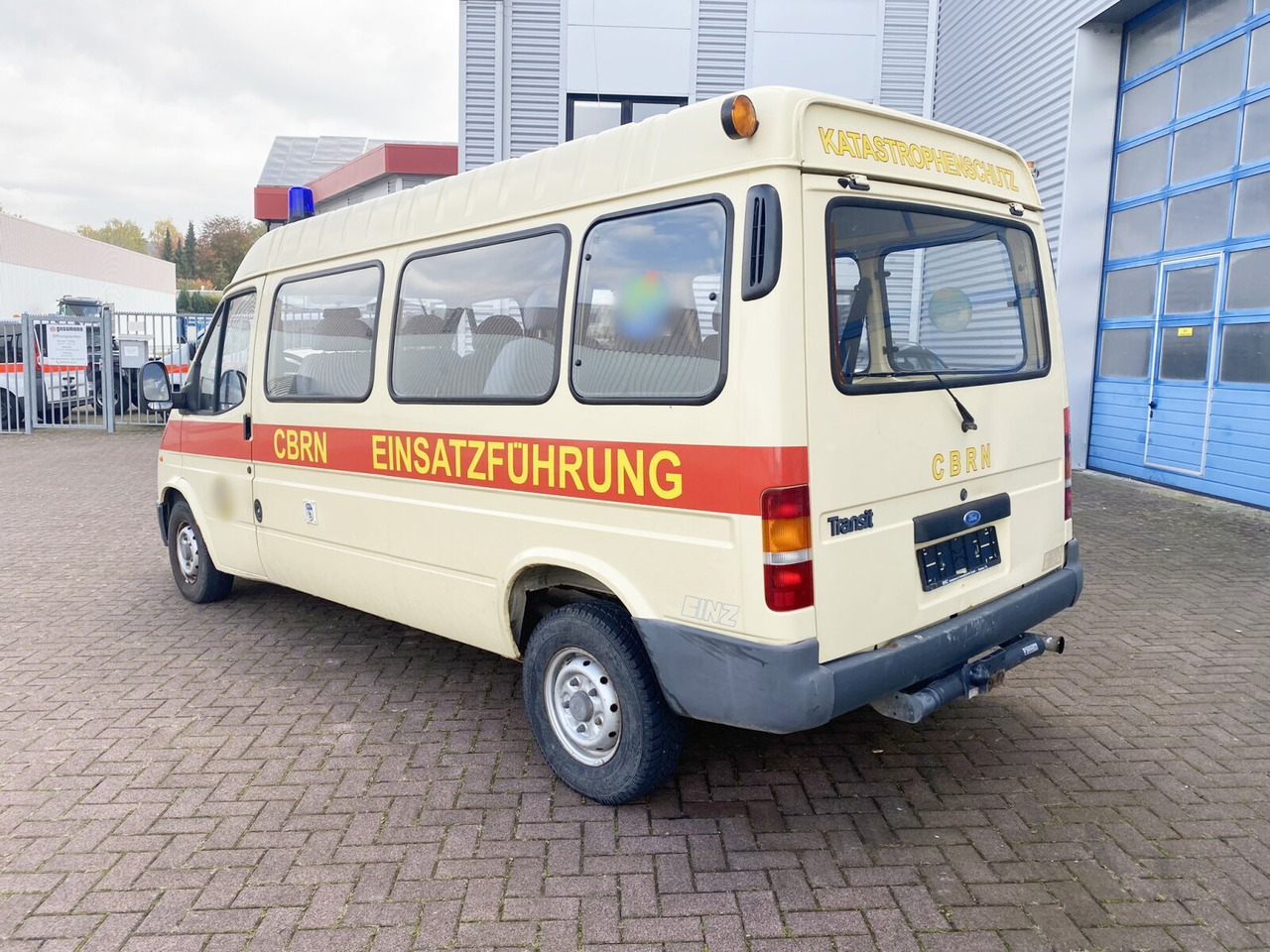Ford Transit 2.5 4x2 Transit 2.5 4x2, Personentransporter, 8 Sitze в лизинг Ford Transit 2.5 4x2 Transit 2.5 4x2, Personentransporter, 8 Sitze: фото 12