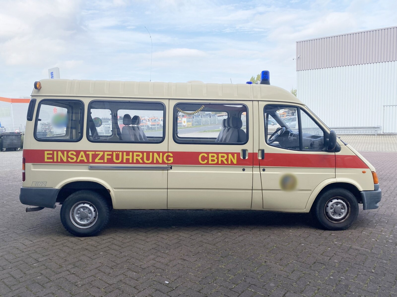 Ford Transit 2.5 4x2 Transit 2.5 4x2, Personentransporter, 8 Sitze в лизинг Ford Transit 2.5 4x2 Transit 2.5 4x2, Personentransporter, 8 Sitze: фото 9