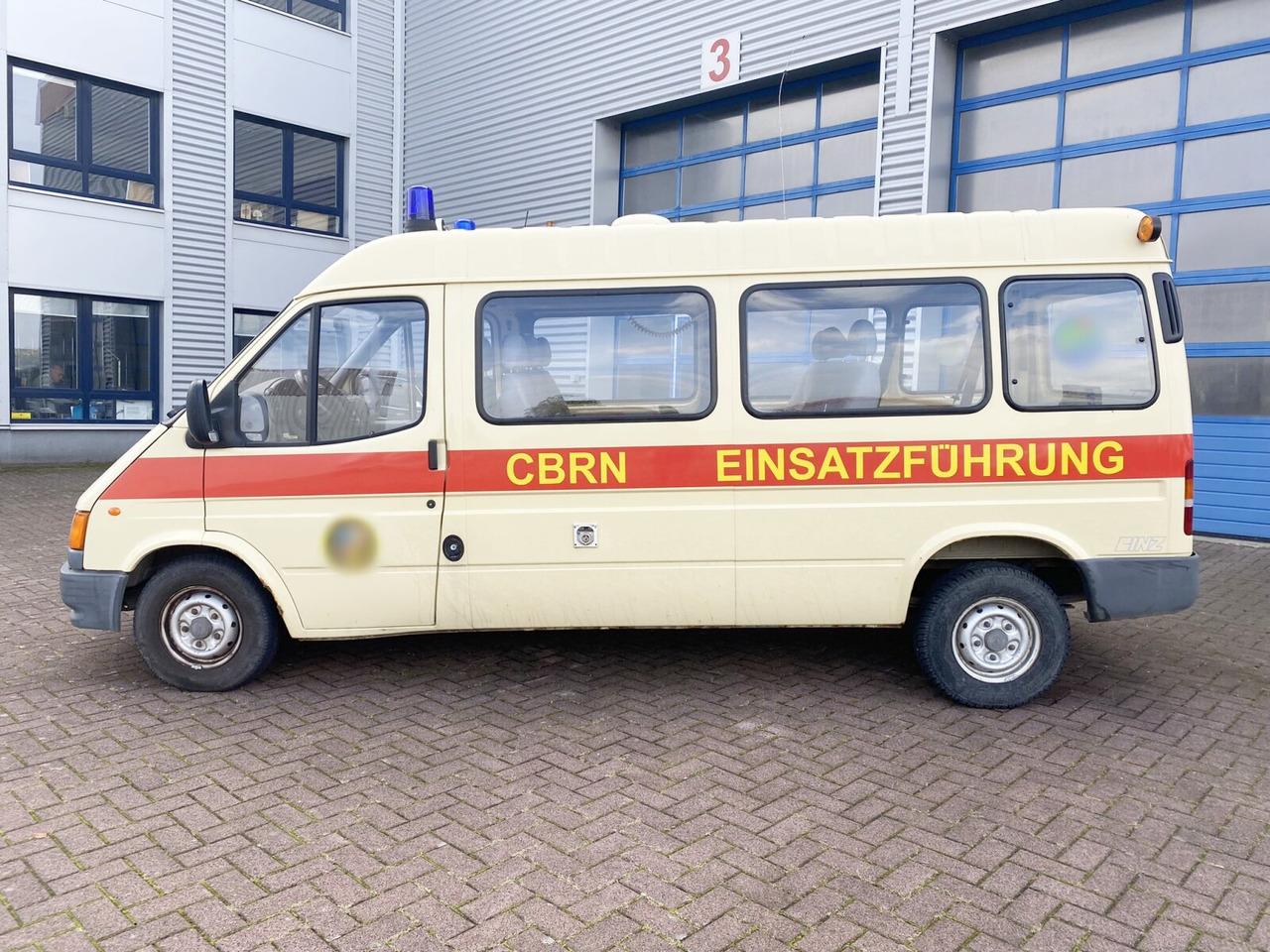 Ford Transit 2.5 4x2 Transit 2.5 4x2, Personentransporter, 8 Sitze в лизинг Ford Transit 2.5 4x2 Transit 2.5 4x2, Personentransporter, 8 Sitze: фото 13
