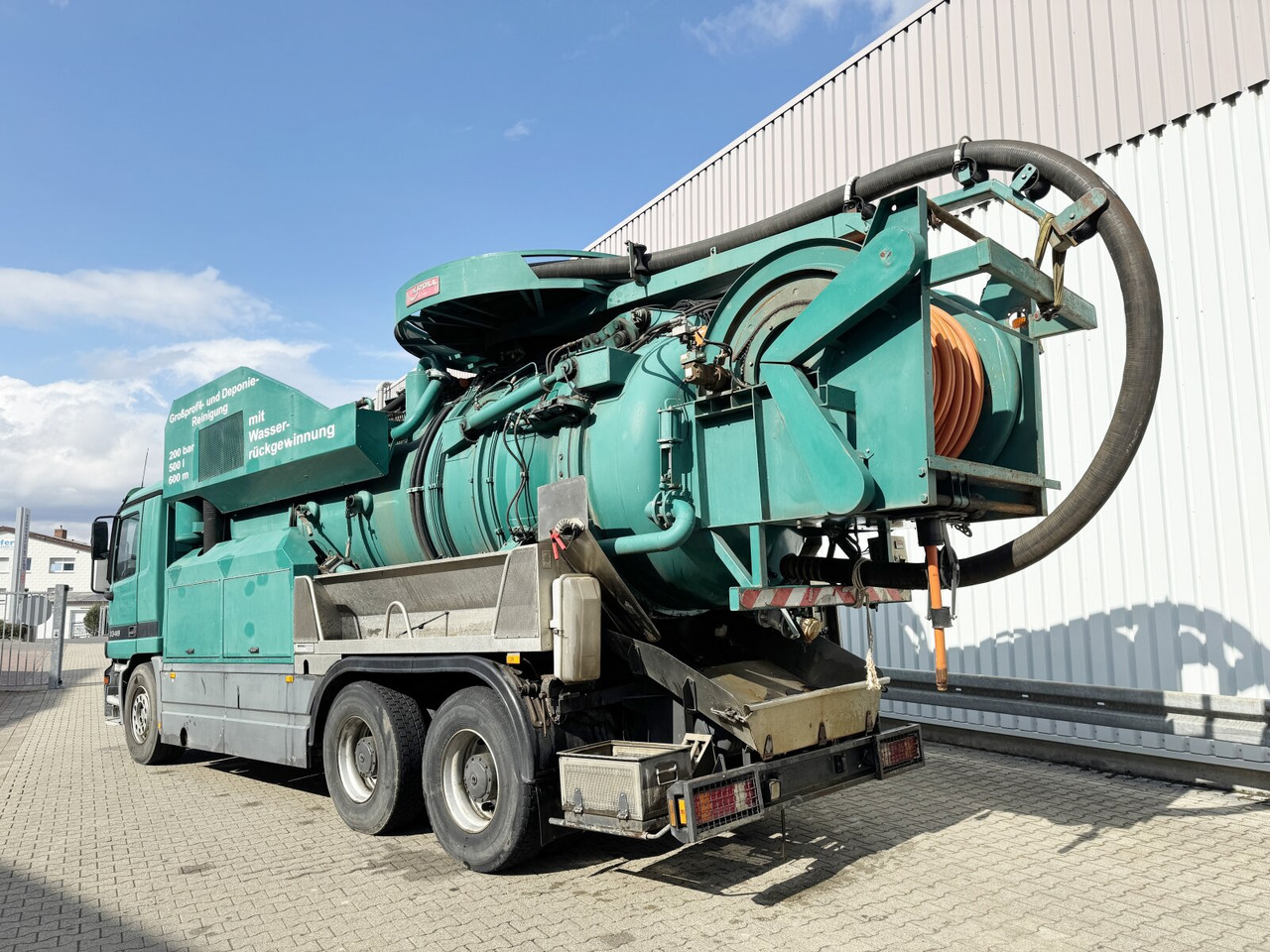 Mercedes-Benz Actros 3348 6x4 Actros 3348 6x4, V8, Kroll Saug-/Spülwagen ca. 14m³, Wasserrückgewinnung, Funk - Грузовик: фото 3 Mercedes-Benz Actros 3348 6x4 Actros 3348 6x4, V8, Kroll Saug-/Spülwagen ca. 14m³, Wasserrückgewinnung, Funk - Грузовик: фото 3
