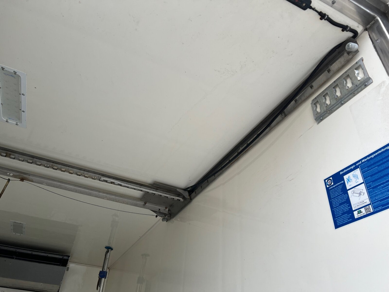 Mercedes-Benz Atego 816 L 4x2 Atego 816 L 4x2, Kühlkoffer, ThermoKing, LBW BÄR - Грузовик: фото 2 Mercedes-Benz Atego 816 L 4x2 Atego 816 L 4x2, Kühlkoffer, ThermoKing, LBW BÄR - Грузовик: фото 2