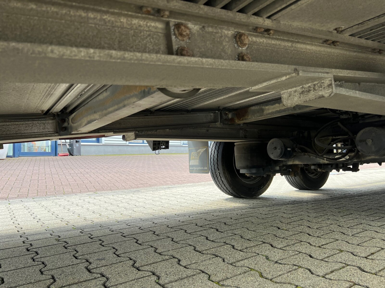 Прицеп-автовоз H10 Autotransportanhänger FGS, H10 Autotransportanhänger, Durchladesystem, Liftplateau, Funk, 57 cbm: фото 13 Прицеп-автовоз H10 Autotransportanhänger FGS, H10 Autotransportanhänger, Durchladesystem, Liftplateau, Funk, 57 cbm: фото 13