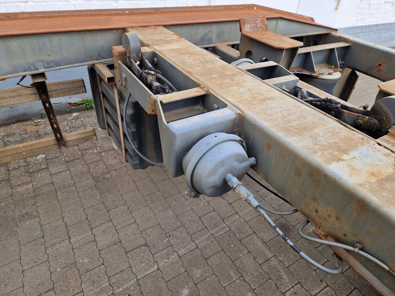 Прицеп мультилифт/ Бункеровоз HKM G18 EL 5,0 G18 EL 5,0 Abrollanhänger: фото 6 Прицеп мультилифт/ Бункеровоз HKM G18 EL 5,0 G18 EL 5,0 Abrollanhänger: фото 6