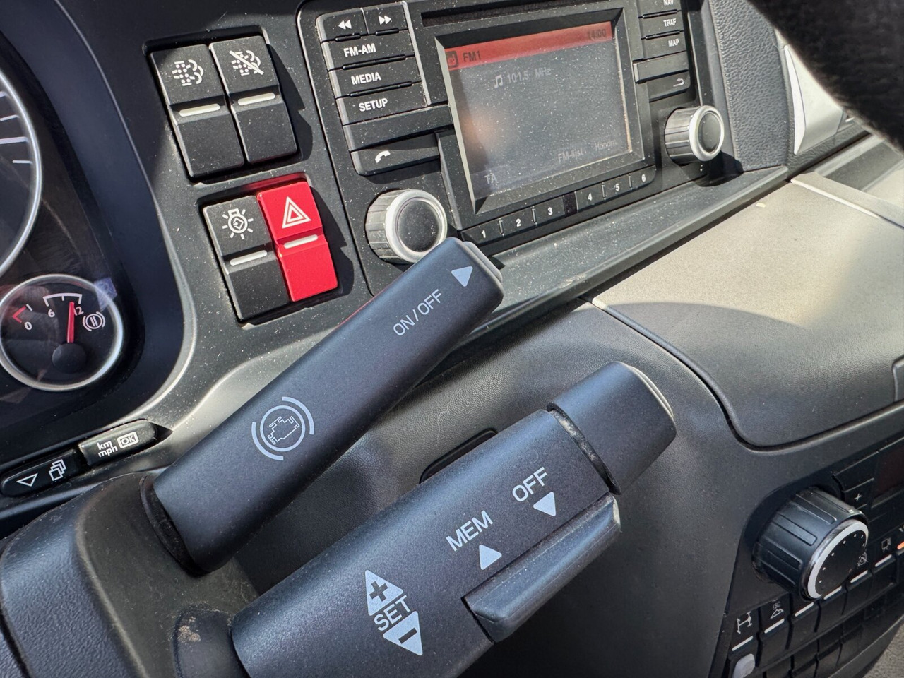 Крюковой мультилифт MAN TGM 15.250/340 4X2 BL TGM 15.250/340 4X2 BL: фото 6 Крюковой мультилифт MAN TGM 15.250/340 4X2 BL TGM 15.250/340 4X2 BL: фото 6