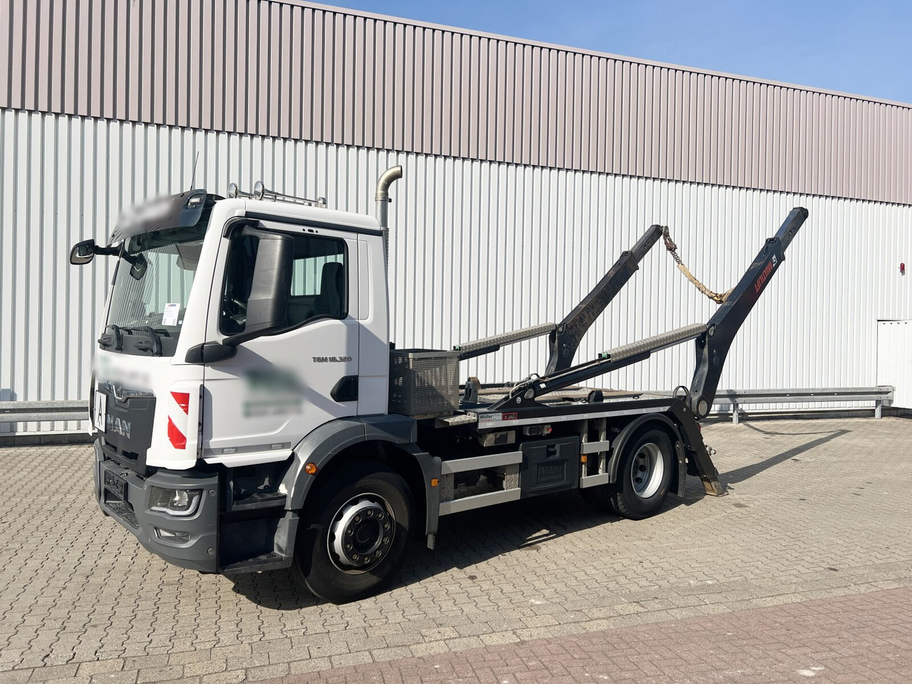Портальный бункеровоз MAN TGM 18.320 4x2 BL TGM 18.320 4x2 BL, Hiab Tele-Absetzanlage, Funk: фото 1
