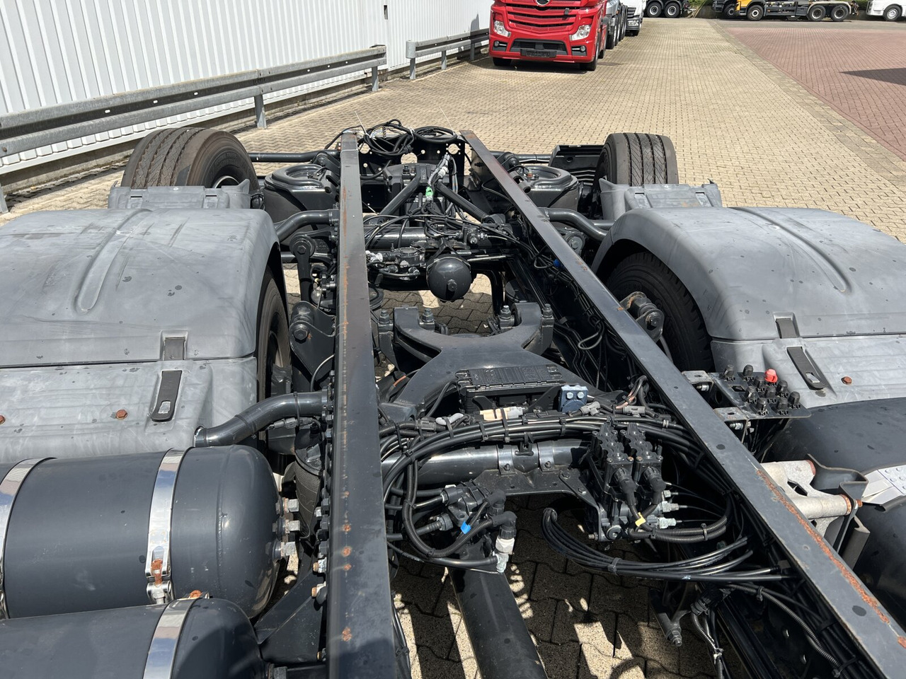 MAN TGS 26.320 6X2-4 BL TGS 26.320 6X2-4 BL, Lenk-/Liftachse, Rechtslenker, Export Only! - Грузовик-шасси: фото 3 MAN TGS 26.320 6X2-4 BL TGS 26.320 6X2-4 BL, Lenk-/Liftachse, Rechtslenker, Export Only! - Грузовик-шасси: фото 3