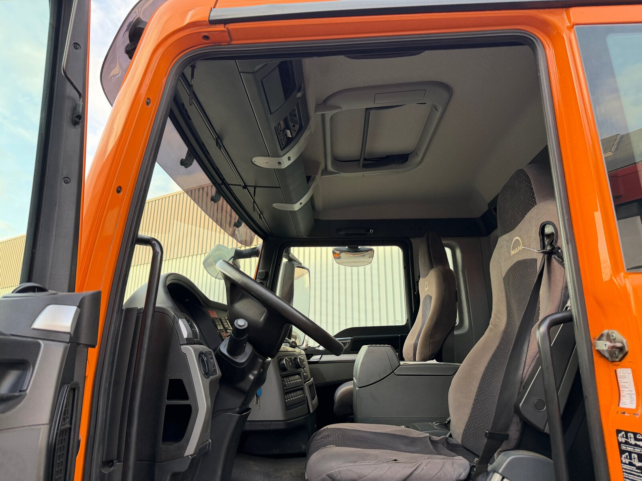 MAN TGS 26.400 6x2-4 BL TGS 26.400 6x2-4 BL, Motorabtrieb, Lenk-/Liftachse, Kran Epsilon Q180ZR95TR - Крюковой мультилифт, Автоманипулятор: фото 5 MAN TGS 26.400 6x2-4 BL TGS 26.400 6x2-4 BL, Motorabtrieb, Lenk-/Liftachse, Kran Epsilon Q180ZR95TR - Крюковой мультилифт, Автоманипулятор: фото 5