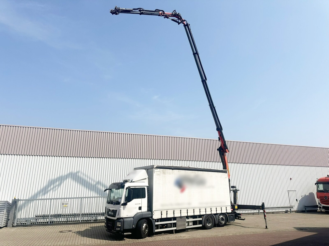 MAN TGS 26.400 6x2-4 LL TGS 26.400 6x2-4 LL, Lenk-/Lift, Edscha, Heckkran Palfinger PK23002-C + Jib PJ060A, Funk - Тентованный грузовик, Автоманипулятор: фото 1 MAN TGS 26.400 6x2-4 LL TGS 26.400 6x2-4 LL, Lenk-/Lift, Edscha, Heckkran Palfinger PK23002-C + Jib PJ060A, Funk - Тентованный грузовик, Автоманипулятор: фото 1