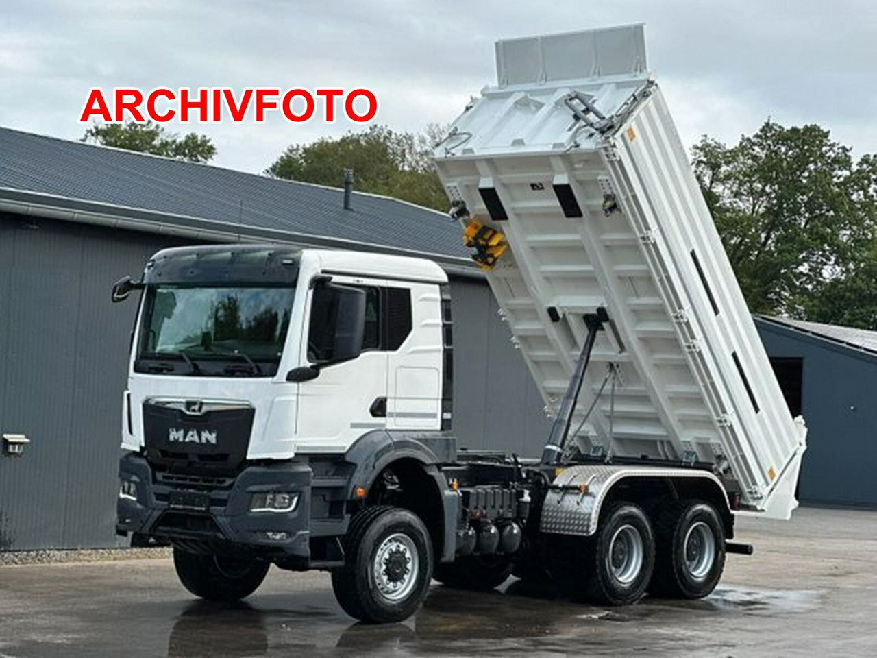 MAN TGS 26.470 6x6 BB TGS 26.470 6x6 BB, Hohe Bauart, Navi, Motorabtrieb, Bordmatik - Самосвал: фото 1 MAN TGS 26.470 6x6 BB TGS 26.470 6x6 BB, Hohe Bauart, Navi, Motorabtrieb, Bordmatik - Самосвал: фото 1