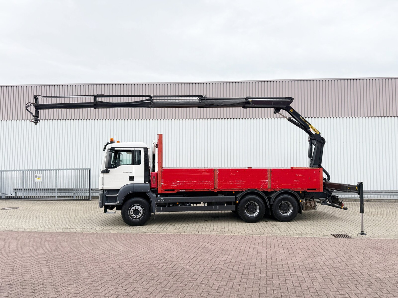 MAN TGS 33.400 6x4 BB TGS 33.400 6x4 BB, Navi, Heckkran PK18002-EH C, Funk - Автоманипулятор, Грузовик бортовой/ Платформа: фото 2 MAN TGS 33.400 6x4 BB TGS 33.400 6x4 BB, Navi, Heckkran PK18002-EH C, Funk - Автоманипулятор, Грузовик бортовой/ Платформа: фото 2