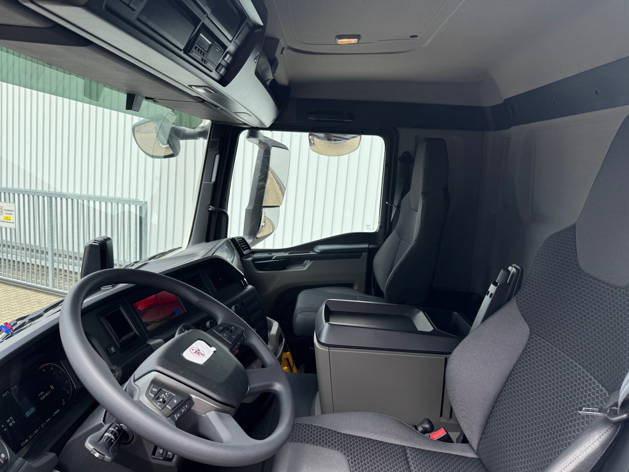 MAN TGS 33.480 6x6 BB CH TGS 33.480 6x6 BB CH, Hohe Bauart, Nebenantrieb - Самосвал: фото 2 MAN TGS 33.480 6x6 BB CH TGS 33.480 6x6 BB CH, Hohe Bauart, Nebenantrieb - Самосвал: фото 2