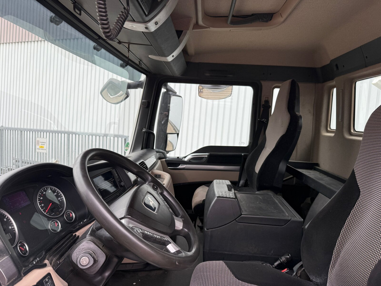 MAN TGS 35.460 8X4 BB TGS 35.460 8X4 BB, Meiller Bordmatik, Rollplane, 13m³ - Самосвал: фото 2 MAN TGS 35.460 8X4 BB TGS 35.460 8X4 BB, Meiller Bordmatik, Rollplane, 13m³ - Самосвал: фото 2