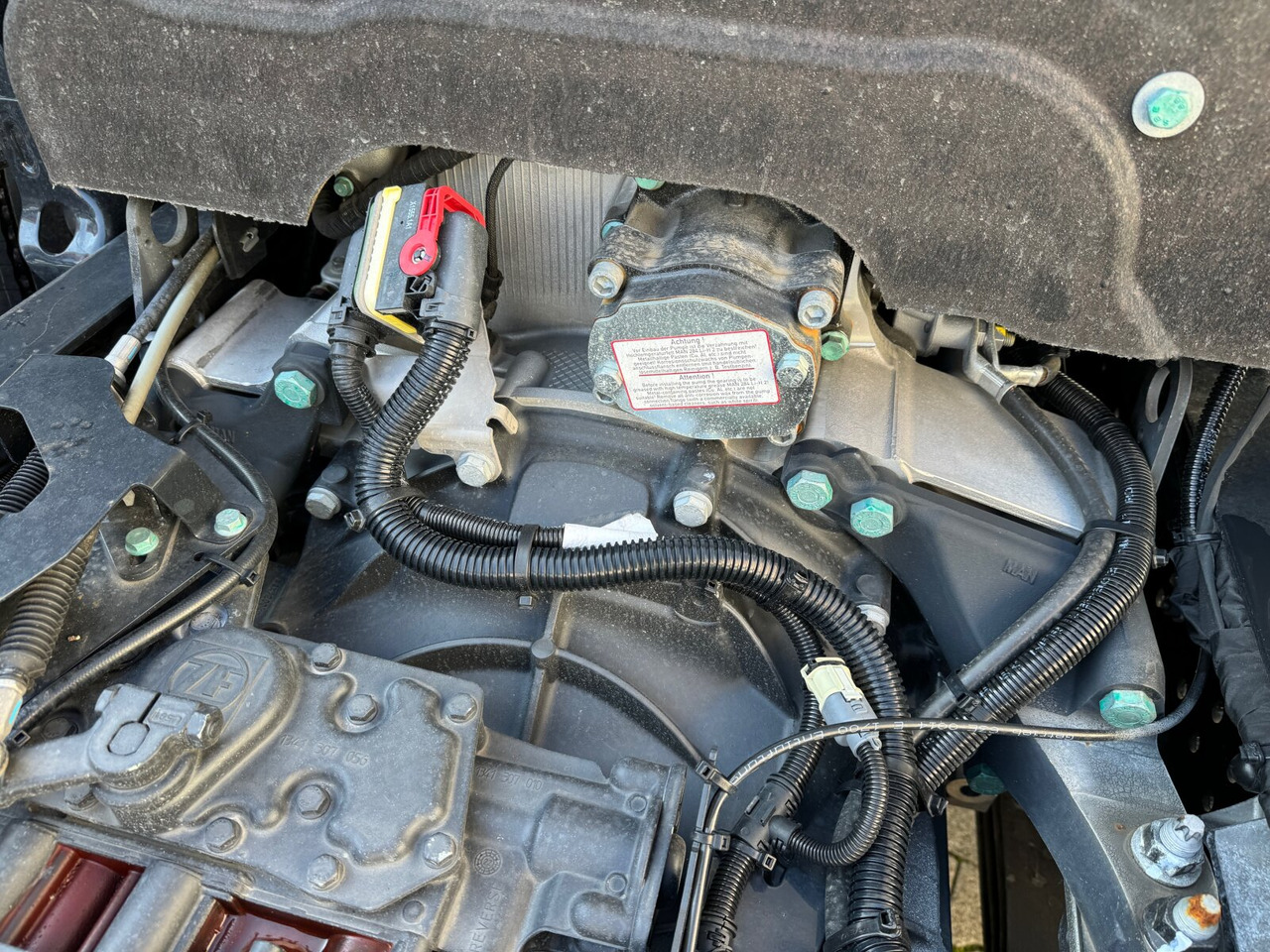 Новый Внедорожный самосвал MAN TGS 35.480 8x6H BL CH TGS 35.480 8x6H BL CH, HydroDrive, Navi, Meiller Stahlmulde 18m³: фото 11